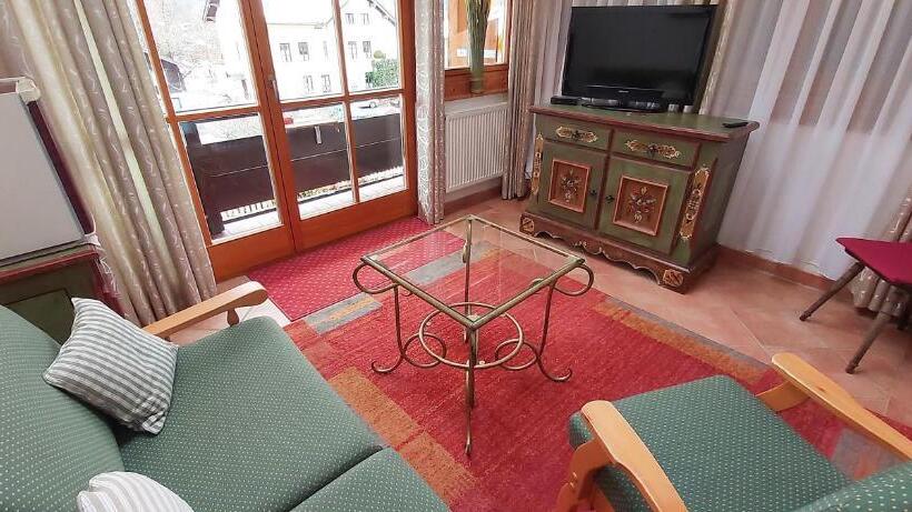 Люкс Повышенной Комфортности, Pension   Heidelberg