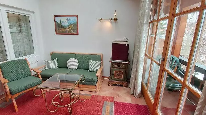 سوییت لوکس, Pension   Heidelberg