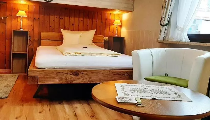 Economy Single Room