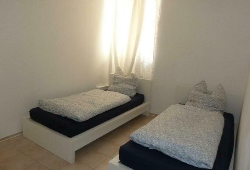 غرفة قياسية, Relax