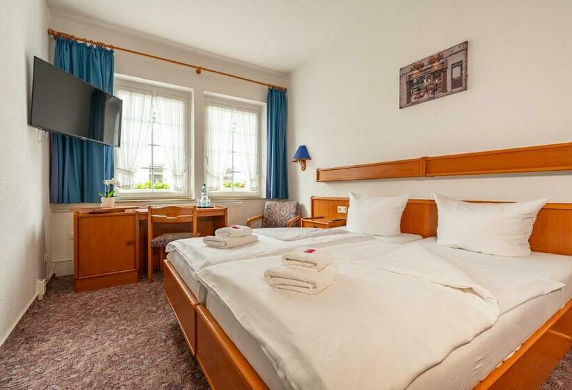 스탠다드 룸, & Restaurant Stadt Genthin