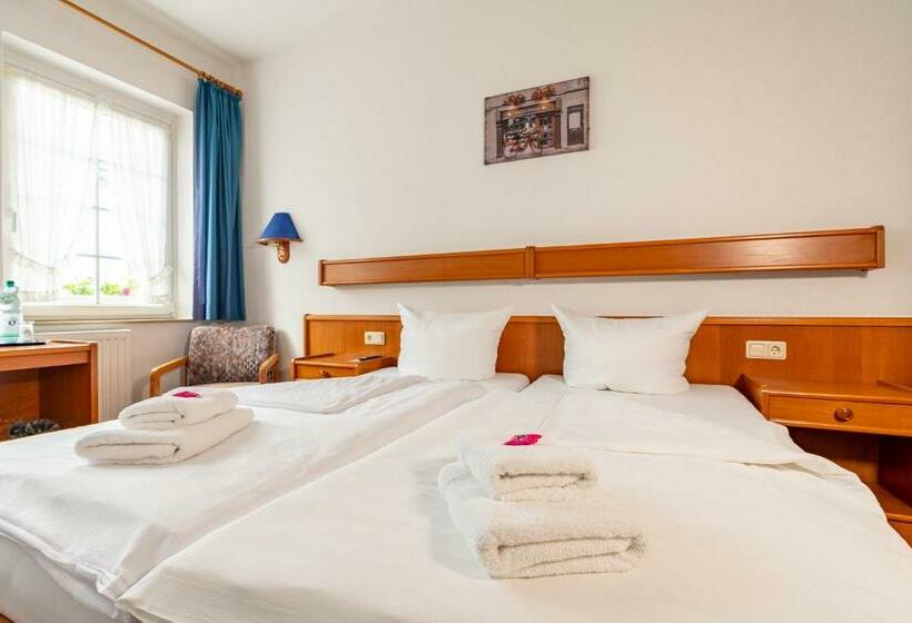 스탠다드 룸, & Restaurant Stadt Genthin