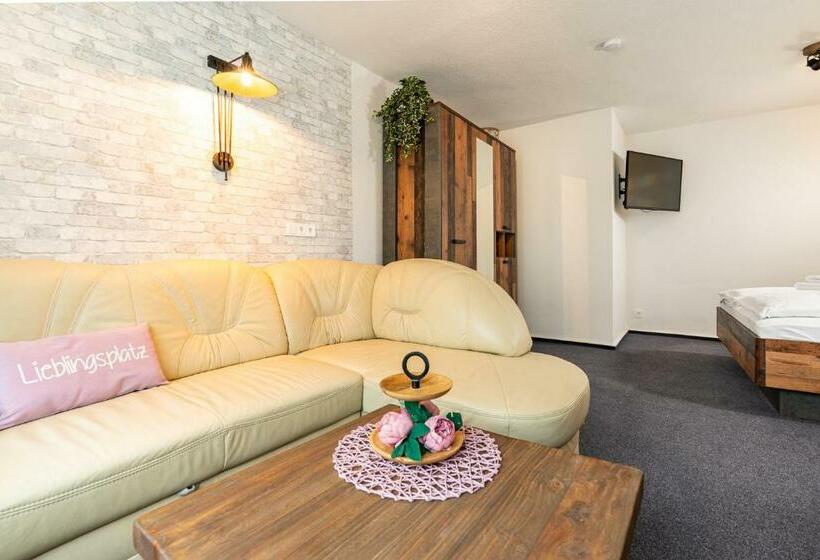 스위트, & Restaurant Stadt Genthin