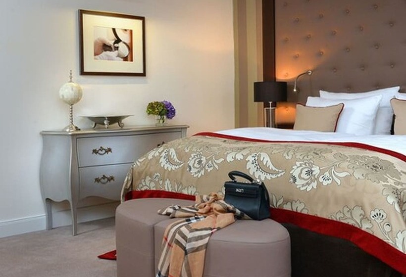 コンフォートルーム, Romantik Hotel Burgkeller Residenz Kerstinghaus