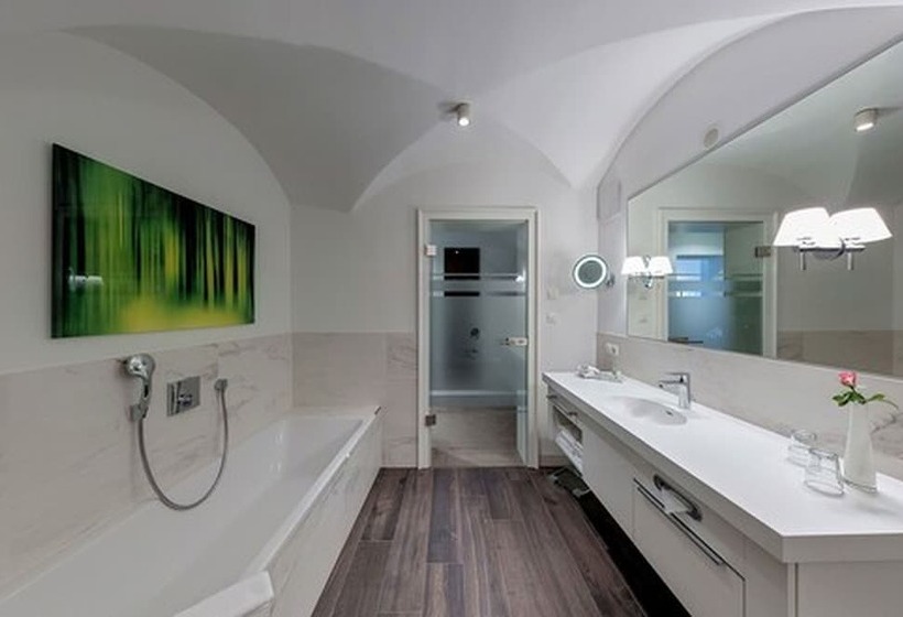 デラックスルーム, Romantik Hotel Burgkeller Residenz Kerstinghaus