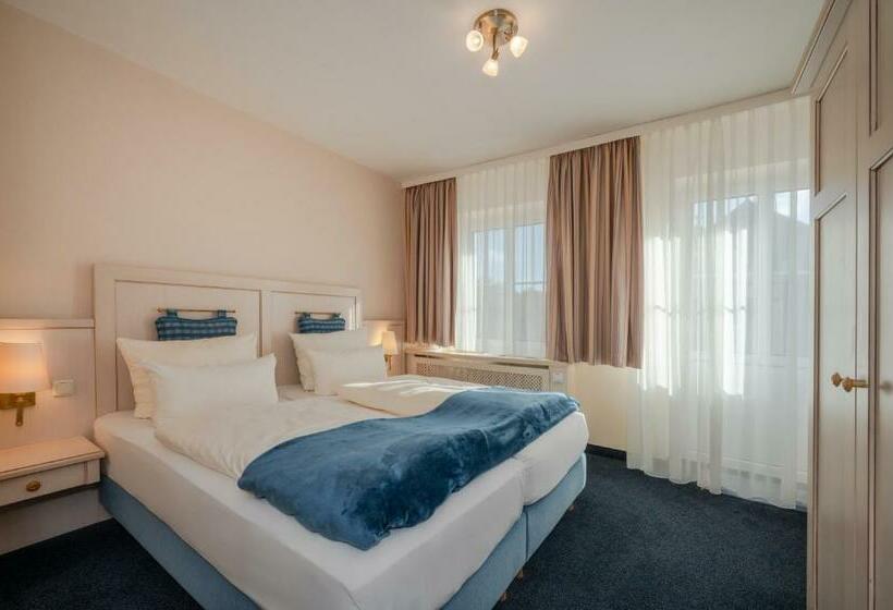 Люкс, Vineta Strandhotels