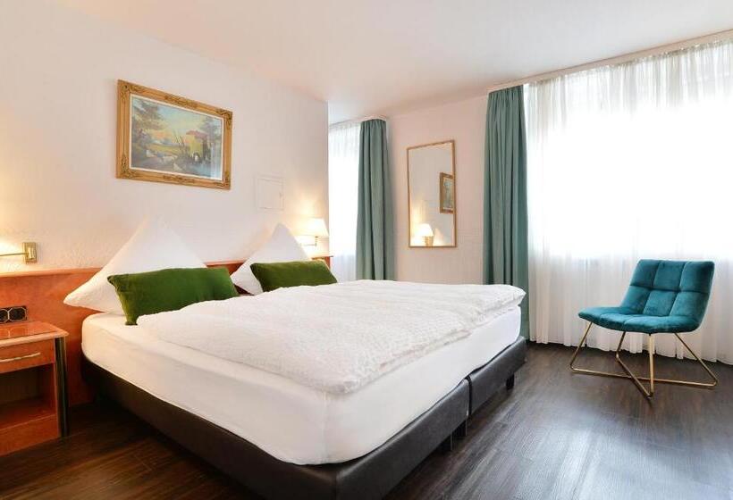 컴포트 룸, Zehnthof