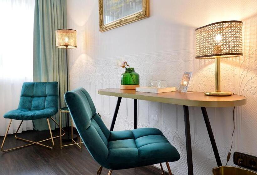 컴포트 룸, Zehnthof