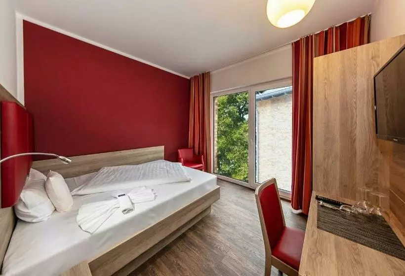 Standard Yhden Hengen Huone, Zur Ostsee
