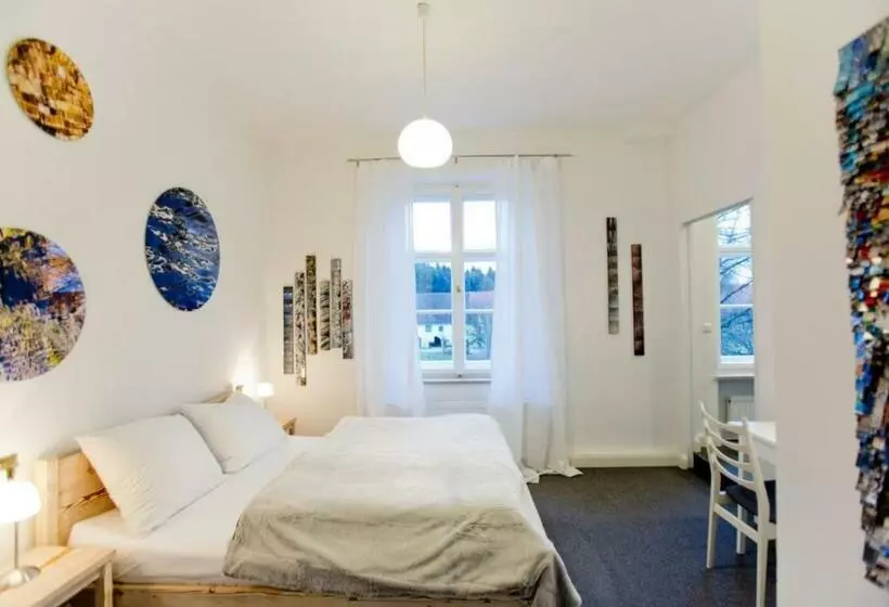 اتاق استاندارد, Naturschlosshotel Blumenthal