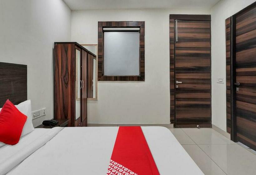 トリプルクラシックルーム, Flagship Hotel King S