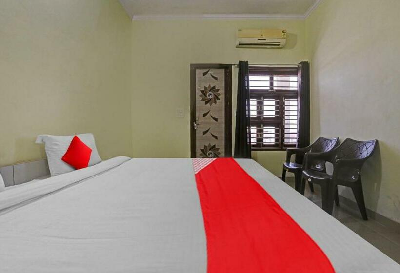 اتاق کلاسیک سه تخته, Flagship Hotel Krishna Palace