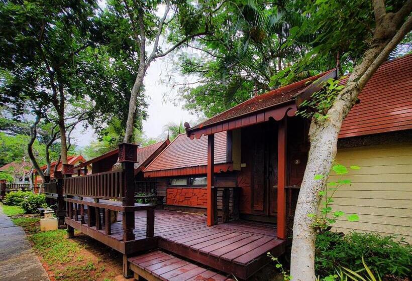 بنجلو قياسى مطلّ علي الحديقة, Baan Thong Ching Resort