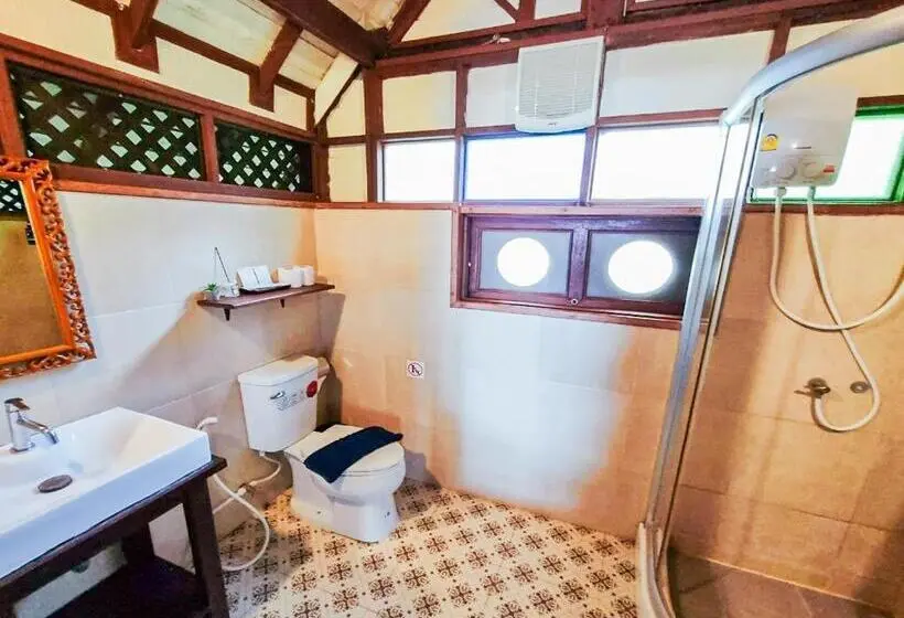 スタンダードバンガロー, Baan Thong Ching Resort