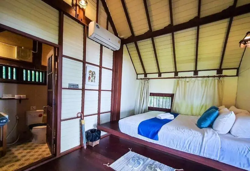 スタンダードバンガロー, Baan Thong Ching Resort