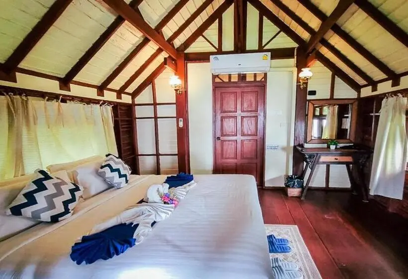 スタンダードバンガロー, Baan Thong Ching Resort