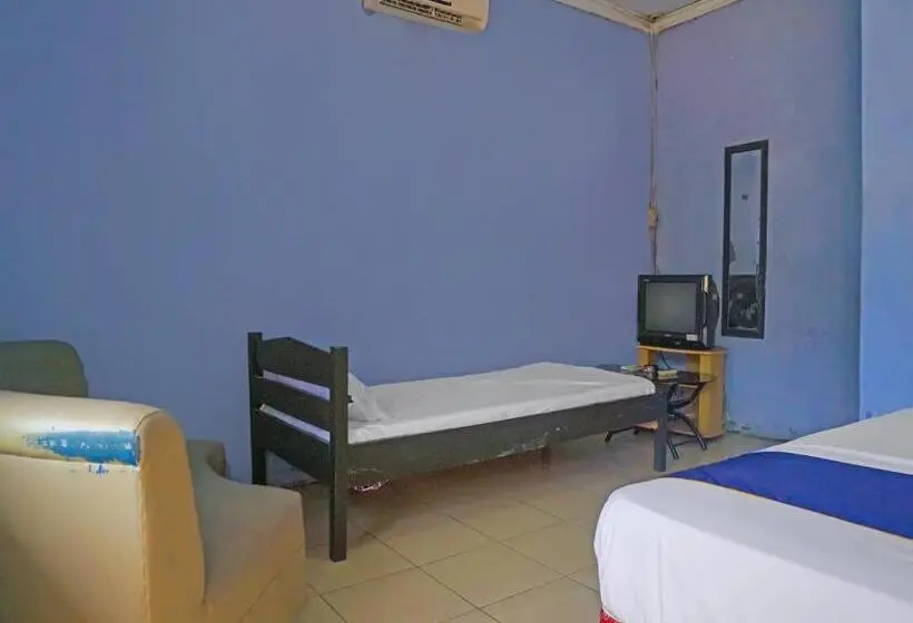 Economy Triple Room, Spot On 92212 Penginapan Berkah Mandiri Syariah