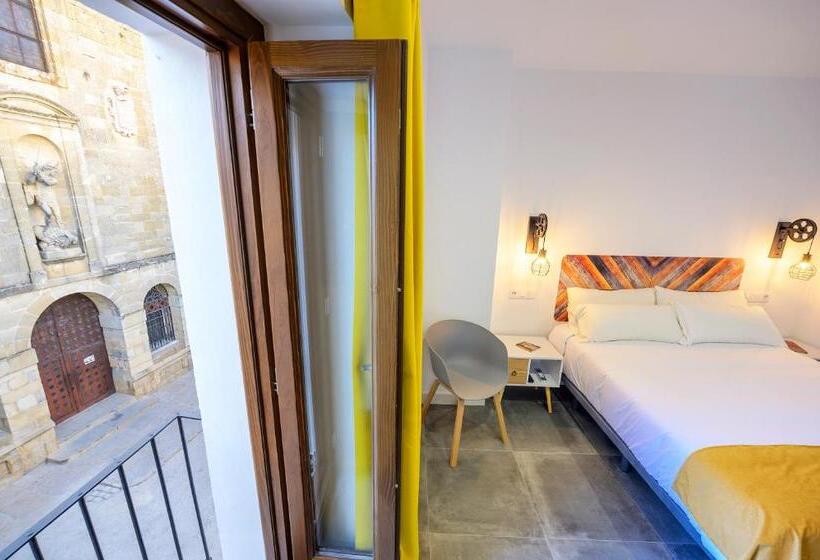 Номер Стандарт, Hospedería El Alarife