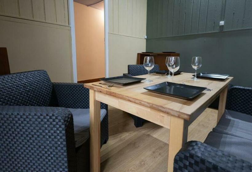 اتاق خانوادگی با سرویس بهداشتی مشترک, Casa Augusta 2