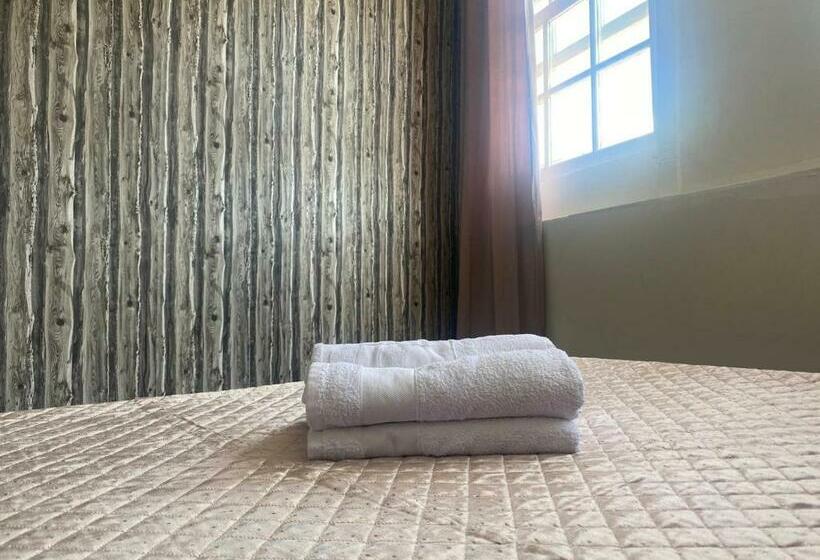 اتاق خانوادگی با سرویس بهداشتی مشترک, Casa Augusta 2