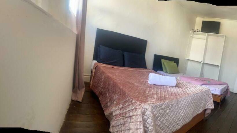 اتاق خانوادگی با سرویس بهداشتی مشترک, Casa Augusta 2