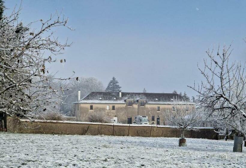 غرفة عائلية مطلّة علي الحديقة, Chambre Ducale