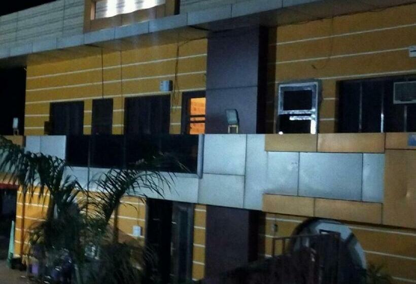 Quarto Superior, Ivy, Talwara