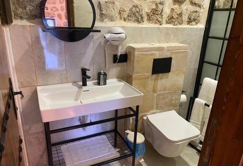 اتاق استاندارد, Norn