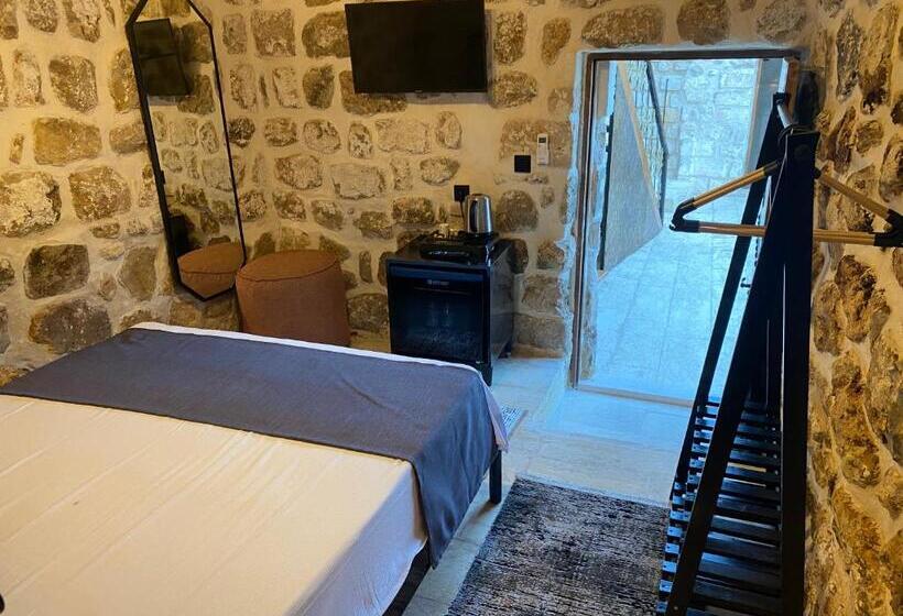 اتاق استاندارد, Norn