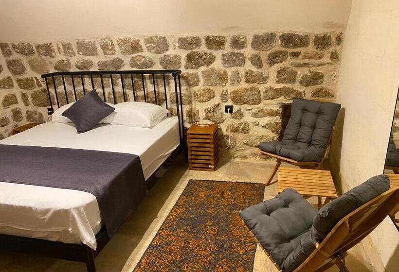 اتاق استاندارد, Norn