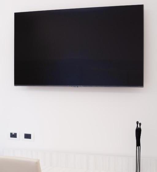 اتاق استاندارد سه نفره, Hub Naples