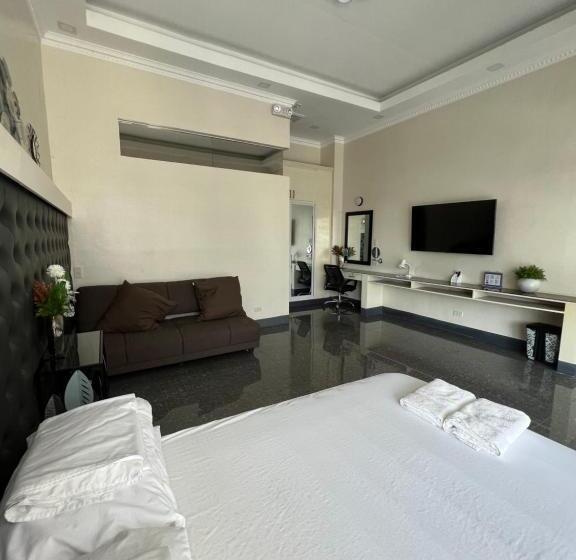 디럭스 스튜디오, Dampa Poolside Events & Accommodation