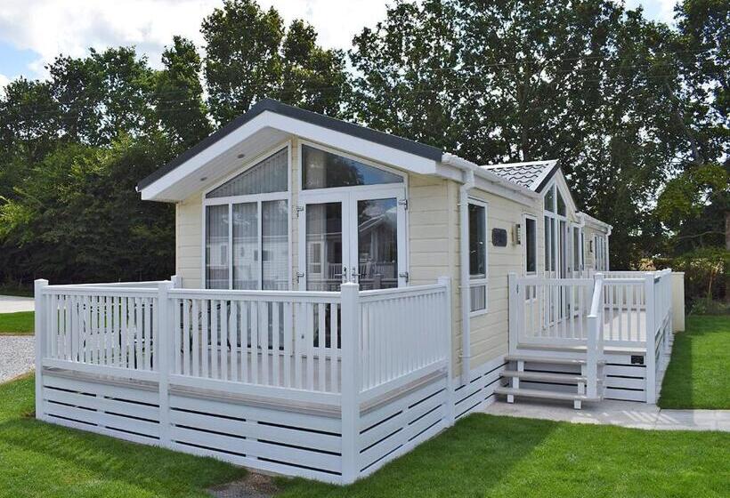 침실 2개 주택, Hamlet Rise