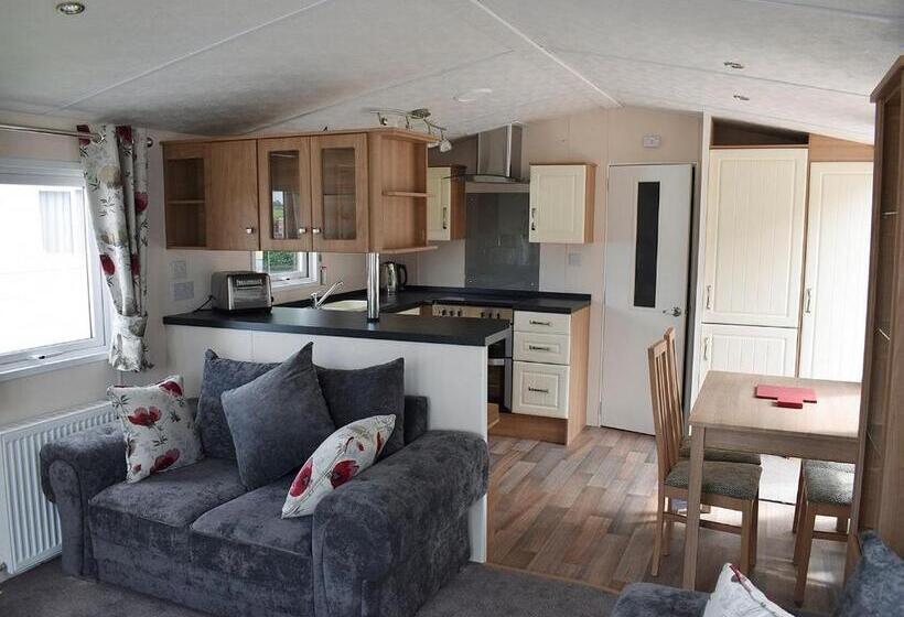 침실 1개 주택, Hamlet Rise