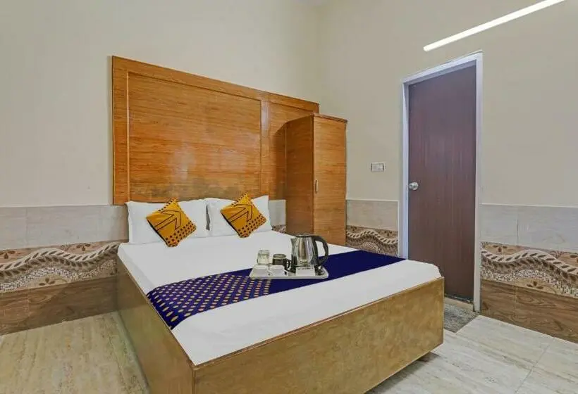 Classic Kolmen Hengen Huone, Spot On Hotel Brothers