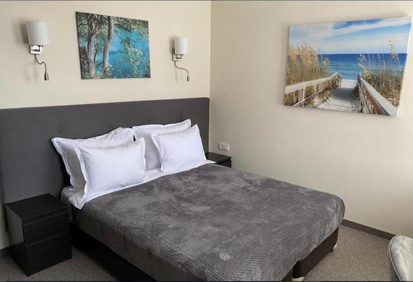 스위트, Family Hotel Stiva