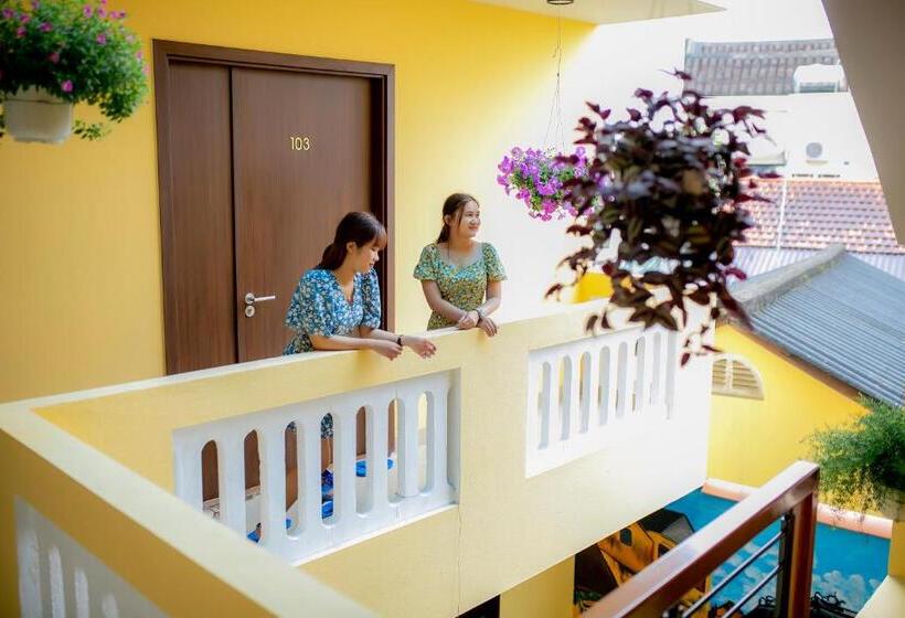 اتاق خانوادگی, The View Homestay Hội An