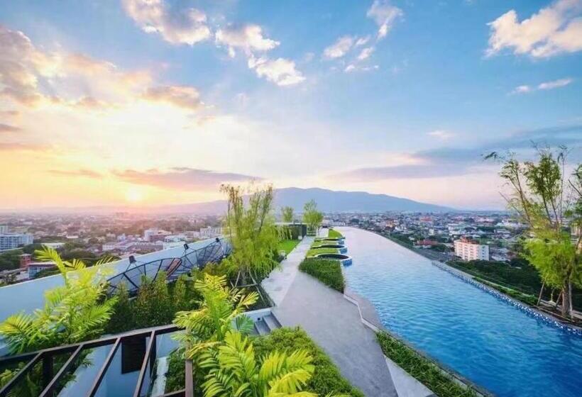 ‫فيلا غرفة نوم واحدة, Perfect Top Pool View Condo Astra Sky River