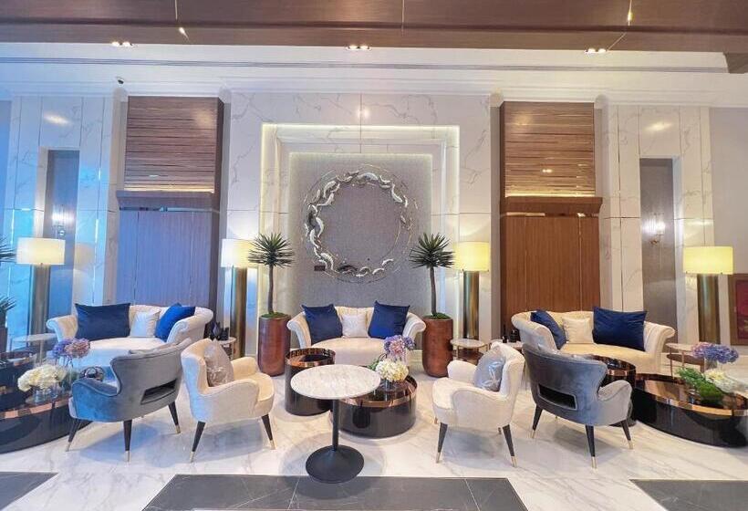 ‫فيلا غرفة نوم واحدة, Perfect Top Pool View Condo Astra Sky River