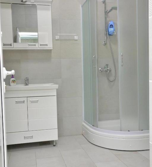 اتاق استاندارد چهار تخته, As Club