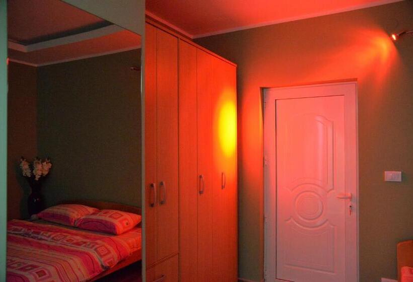 اتاق استاندارد, As Club