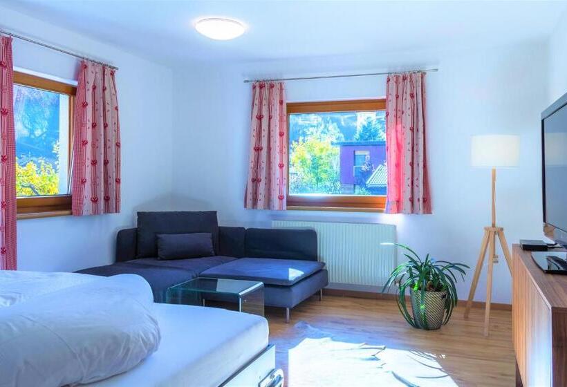 آپارتمان 1 خوابه, Pension Schneider