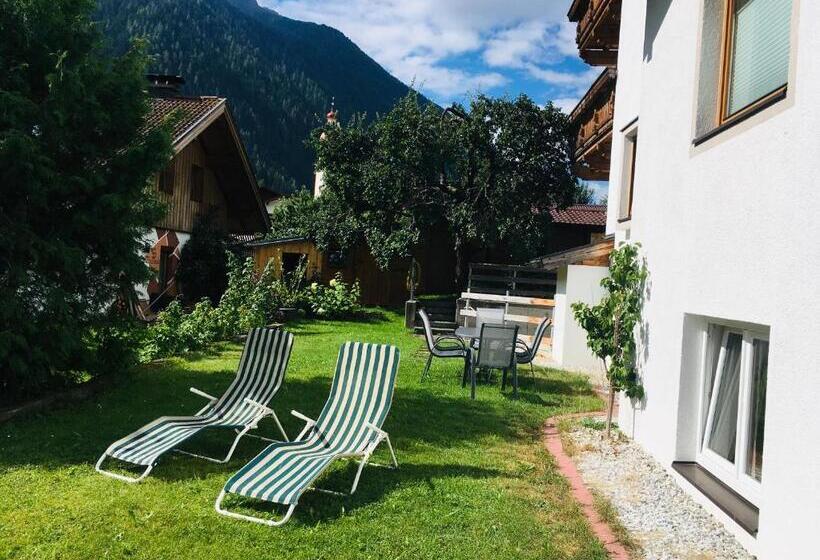 آپارتمان 1 خوابه, Pension Schneider