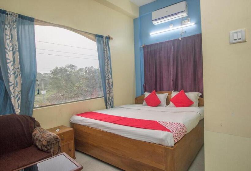 غرفة كلاسيكية ثلاثية, Collection O Dooars Dhaba And Restaurant