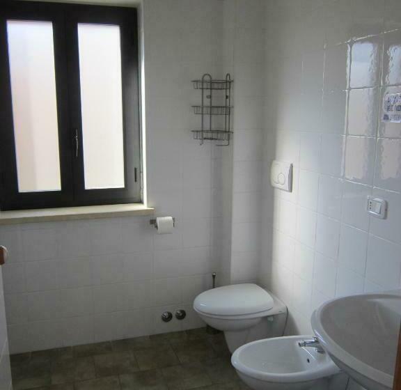 غرفة عائلية مطلّة علي الحديقة, Locanda Dell Asino D Oro