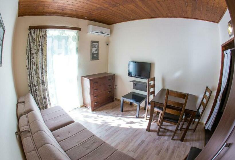 آپارتمان راحتی 1 خوابه, Apartments Kole