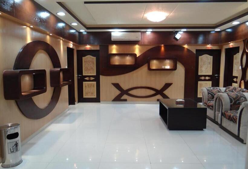 Апартаменты 2 Спальни, Royal Home Furnished Apartments