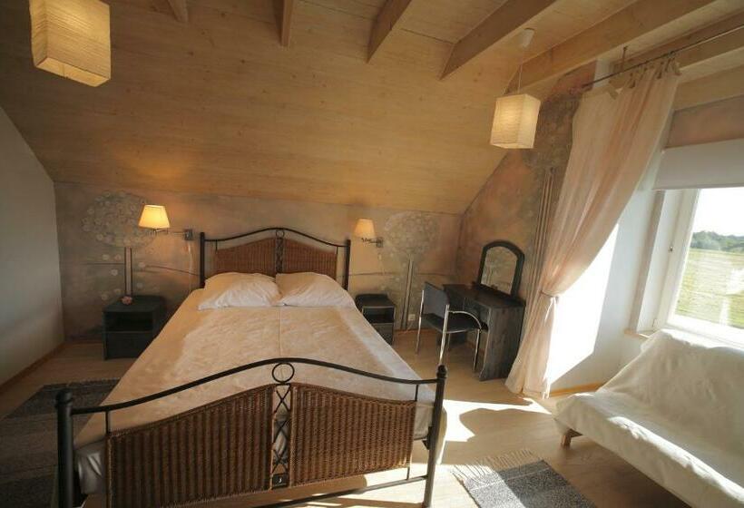 اتاق استاندارد, Altmõisa Guesthouse