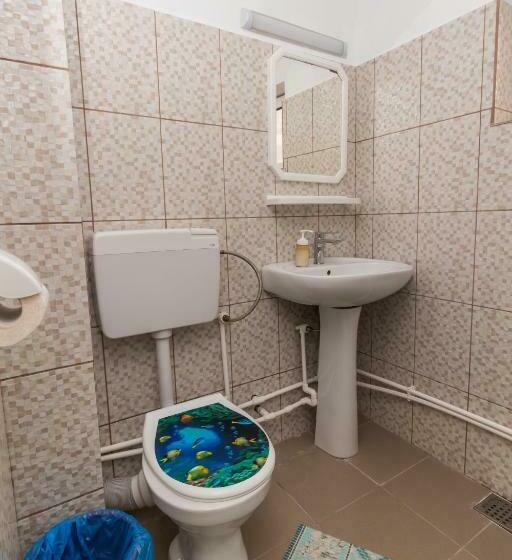 سوییت, Zambilelor 3