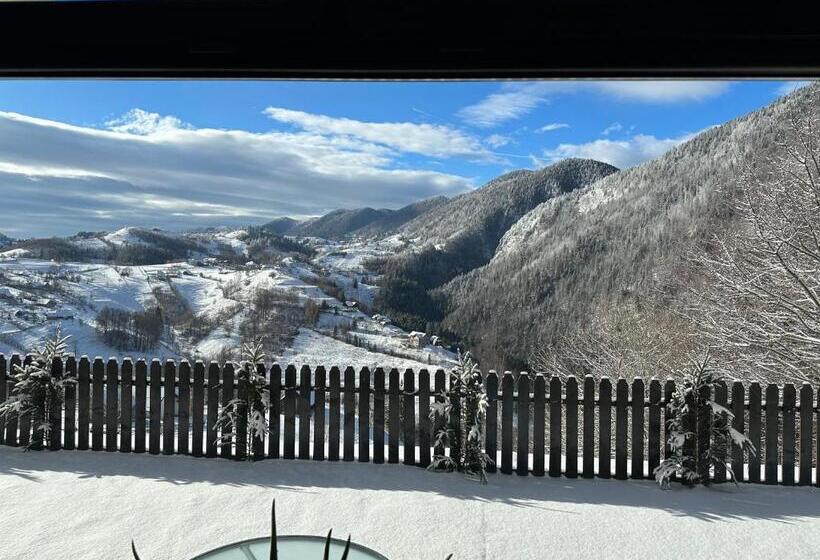 וילה בת חדר שינה 1, Pensiunea Magura